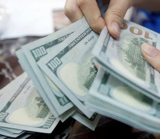 বিদেশ ভ্রমণে সঙ্গে নেওয়া যাবে ১০ হাজার ডলার